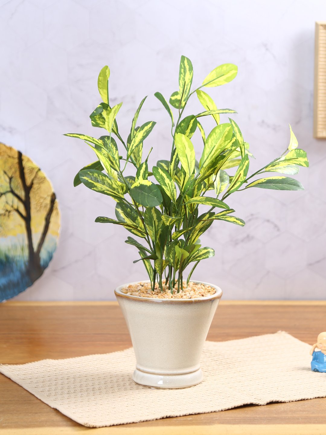 Deco World Schefflera Plant in Ceramic Pot (42 cm Tall)